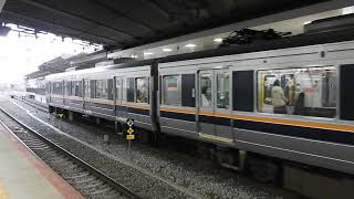 207系1000番台+0番台リニューアル　[直通快速]　新大阪駅到着