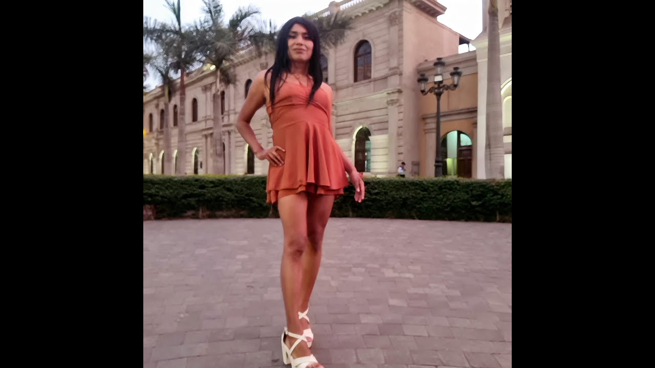 transgirl - Walking outside