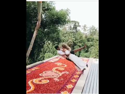 ببقا هموت واشوفها وقد اي بيوحشني خوفها