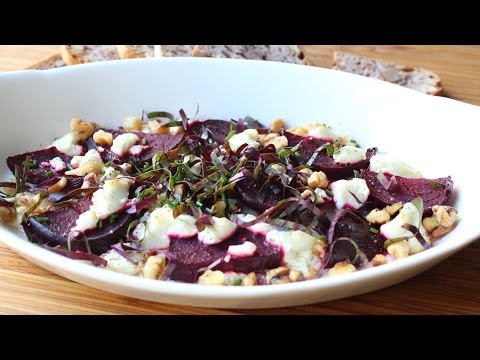 beet salad with goat cheese and walnuts