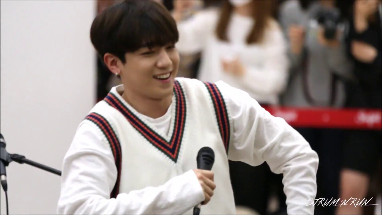 170511 DAY6 데이식스 코엑스 버스킹 - Say Wow (성진 Sungjin)