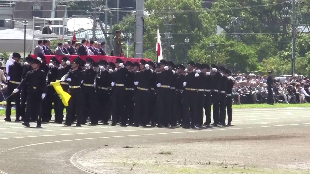 陸上自衛隊高等工科学校 平成28年度 創立61周年記念行事行進 - YouTube