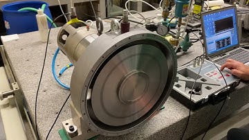 Balancing a heat load chopper spindle