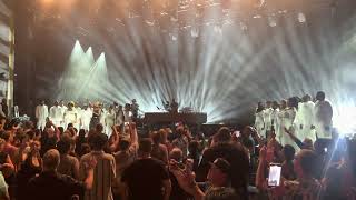 Alicia Keys performs Fallin with a choir from Jammcard | Greek Theater