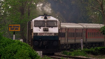KAVIGURU Exp hauled by Original Cab WDP4 traversing through Ellenbarrie Tea Estate | NFR