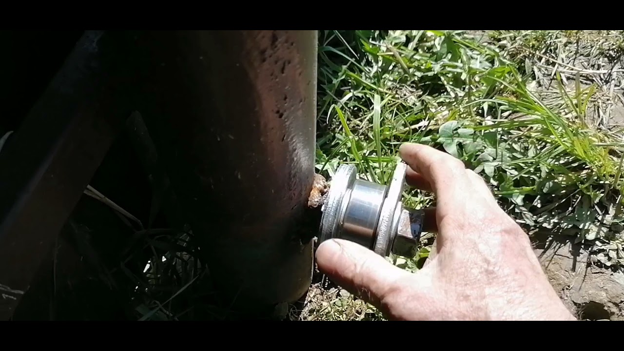 Откатные ворота своими руками. Сборка роликов и установка рамы ворот ...