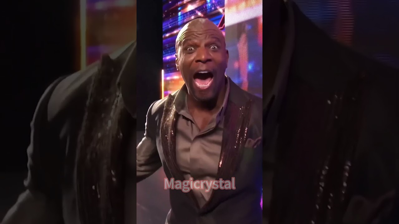 She is an excellent magician.Let's watch it immersively