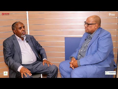 Regiotafel Suriname - Hikmat Mahawat Khan haalt uit naar de Surinaamse Media