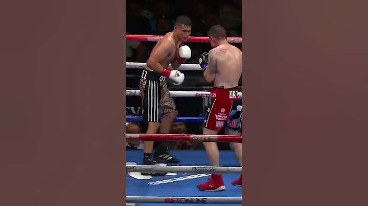 Carlos Ortiz KNOCKS OUT Evan Sanchez