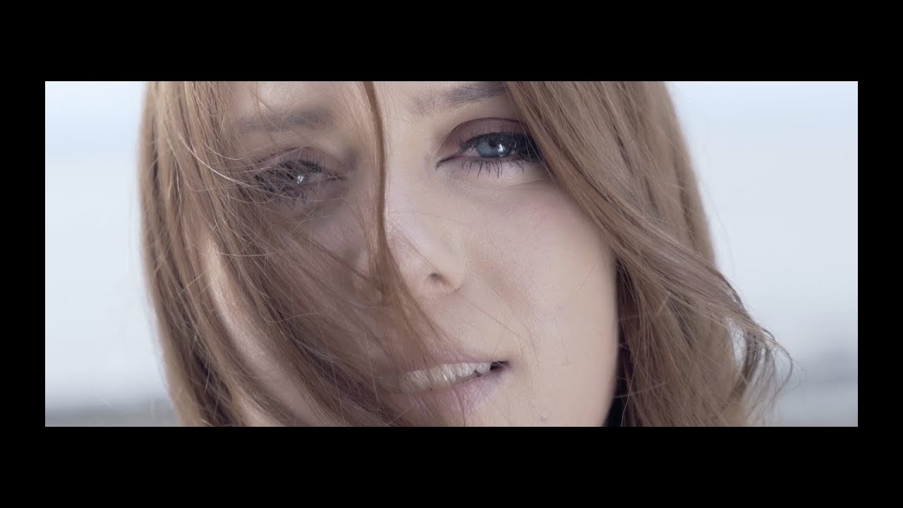 Rebecca Hurn - Waves (Official Music Video)