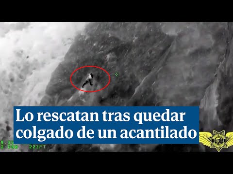 Rescatan a un hombre tras quedar colgado en un acantilado