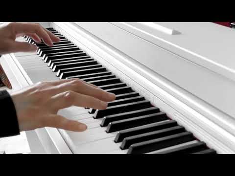 Küçələrə su səpmişəm - Piano cover by Farida Huseynova