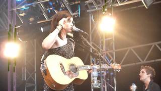 Amy MacDonald -- Mr Rock and Roll - Live @ Heitere Zofingen - 14.8.2011