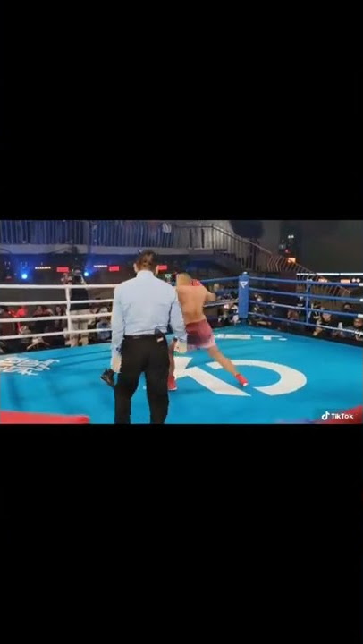 Momen Aldi Taher kabur saat adu Tinju dengan Vicky Prasetyo