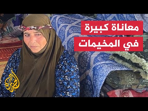 نازحة تبكي نجلها المعتقل وتتحدث عن عيشها وحيدة في مخيمات الشمال السوري