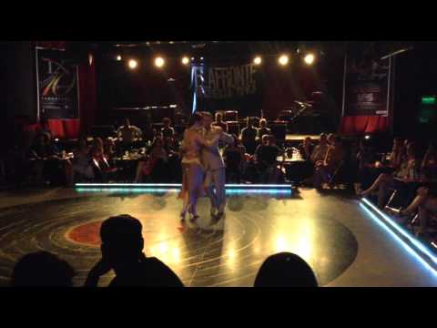 Julieta Biscione & Roberto Castillo. TangoXposed 2015. Bs. As.