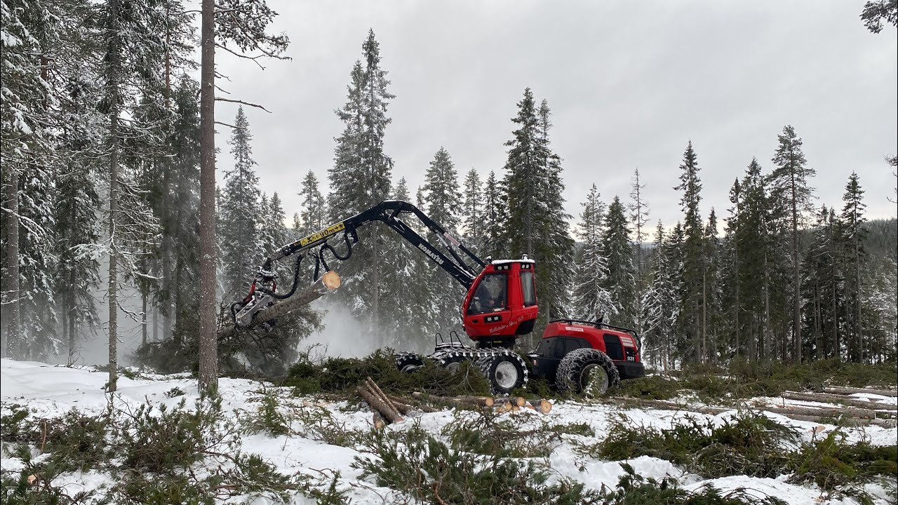 Komatsu 931 (c124) in clear cut Sounds!