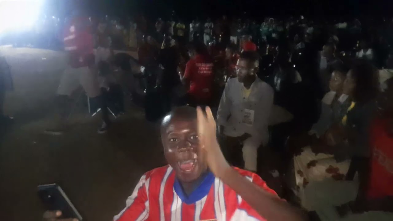 Nkayi à terre 10 ans de carrière de guelor synthé le big manadia 