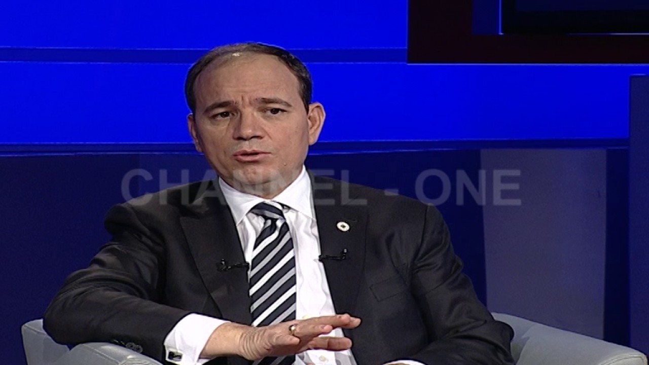 Alarmi - Nishani: Ka hyrë sasi shumë e madhe e farës së kanabisit. Qeveria e di