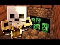 I Built a Creeper Trap in my Friend's Base! - Minecraft Multiplayer Gameplay