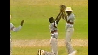 Big Curtley makes a mess of the Aussies! Ambrose hostile five wicket spell vs Aust ODI MCG 1988/89