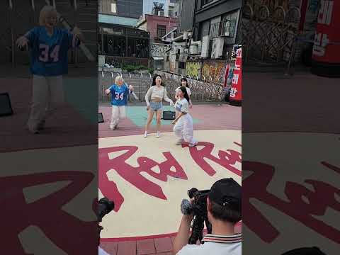 Kpop&amp;amp;JHKTV]<strong>Holic</strong> in hongdae kpopdance#Impurities#LE SSERAFIM#홀릭홍대케이팝댄스#임프리티스#르세라핌#쇼츠#shorts