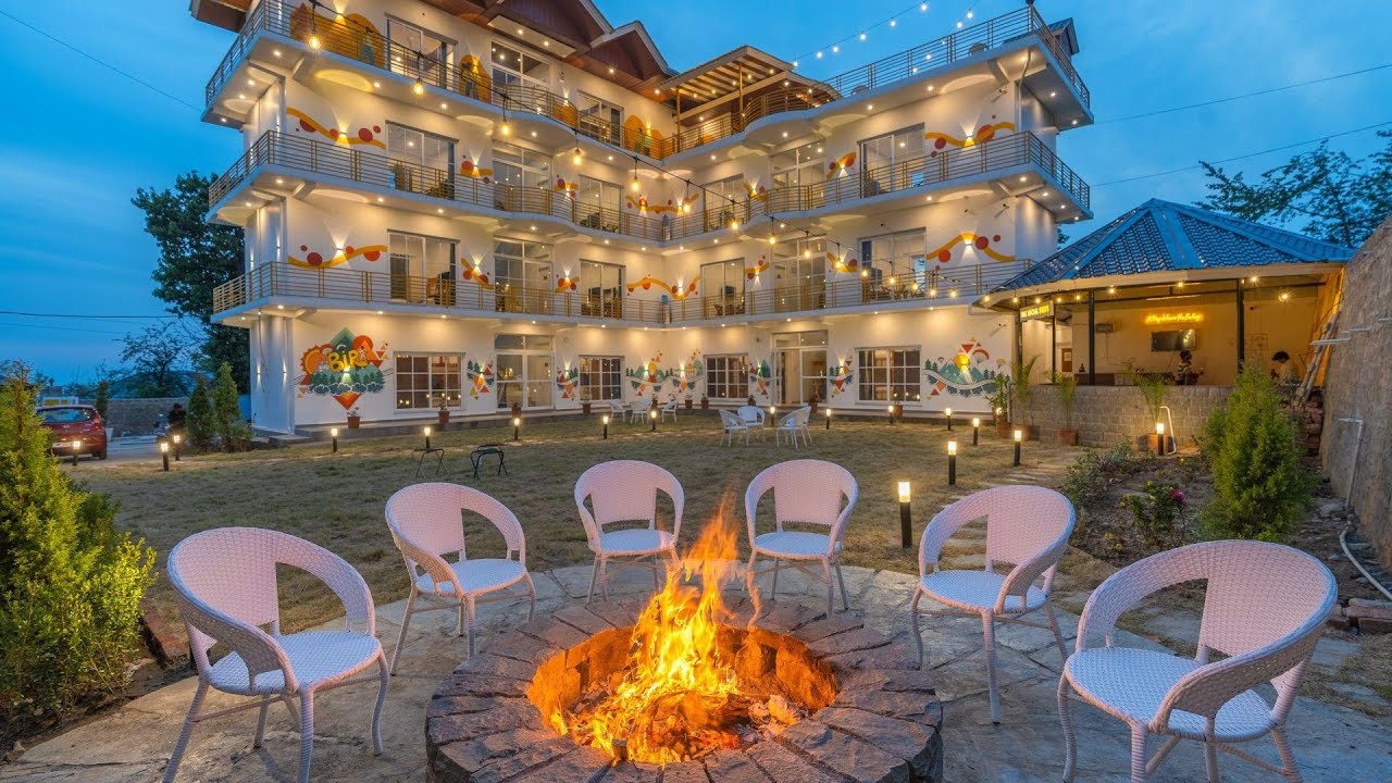 Отель The Social Stays Bir (ранее ArtBuzz) | Палампур, Индия | Обзор отеля 🛏️