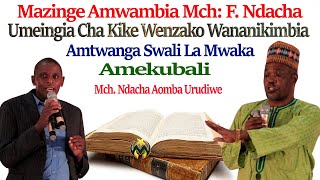 MAZINGE AMWAMBIA MCHUNGAJI NDACHA ~ UMEINGIA CHA KIKE WENZAKO WANANIKIMBIA ~ AMTWANGA SWALI LA MWAKA