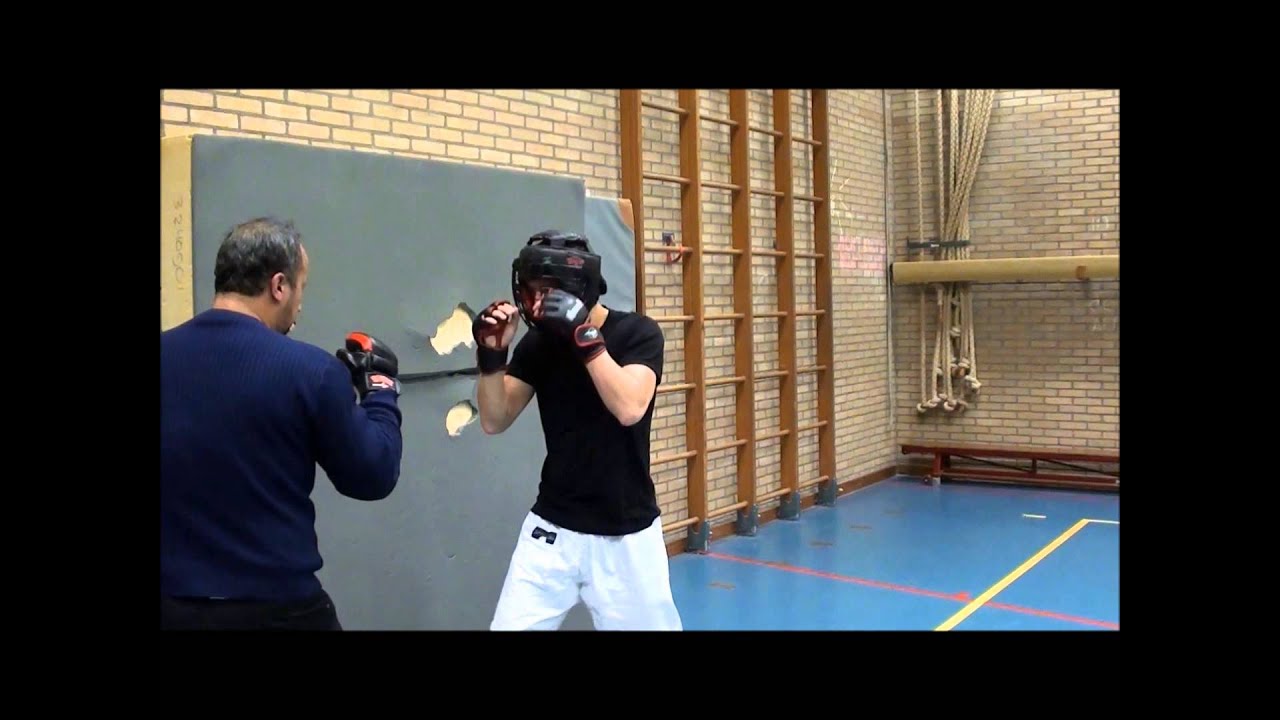 Zelfverdediging: Jeet Kune Do - Bruce Lee's straight blast