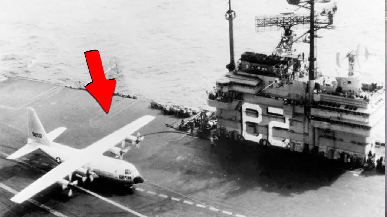 Un géant de quarante mètres atterrit sur un porte-avions: exploit incroyable de 1963!