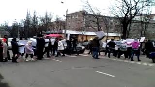 Видео В Одессе протестующие перекрыли улицу Генерала Петрова от Информационный Центр, улица генерала Петрова, Одесса, Украина