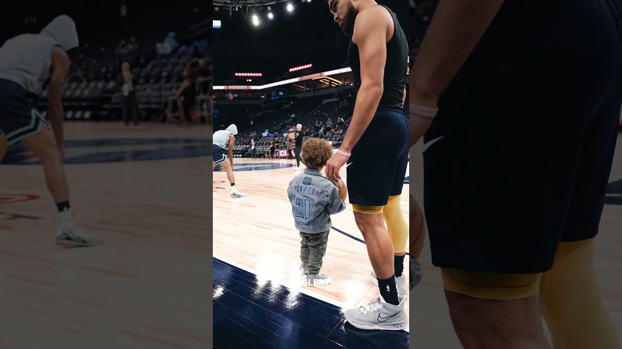 Tyus's son learning from Ja's workout 🥺 