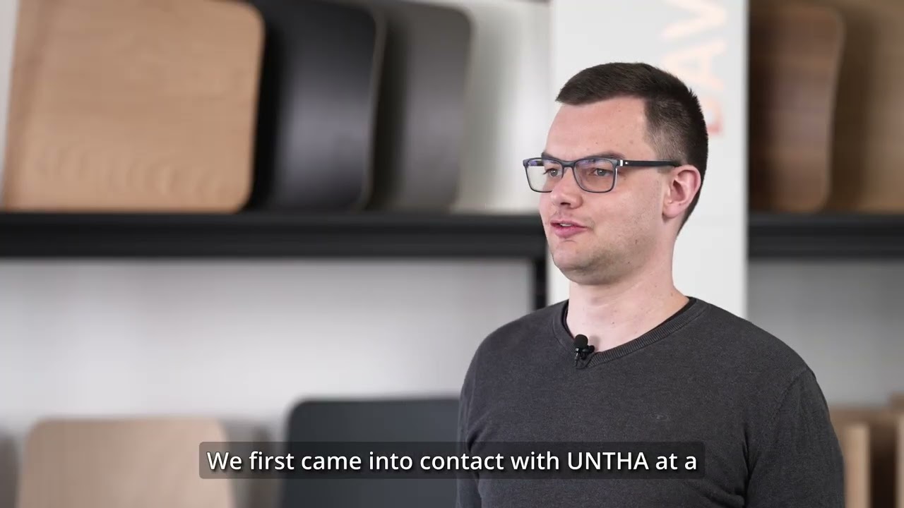 Wood shredder for plywood boards, veneers, pallets, and solid wood