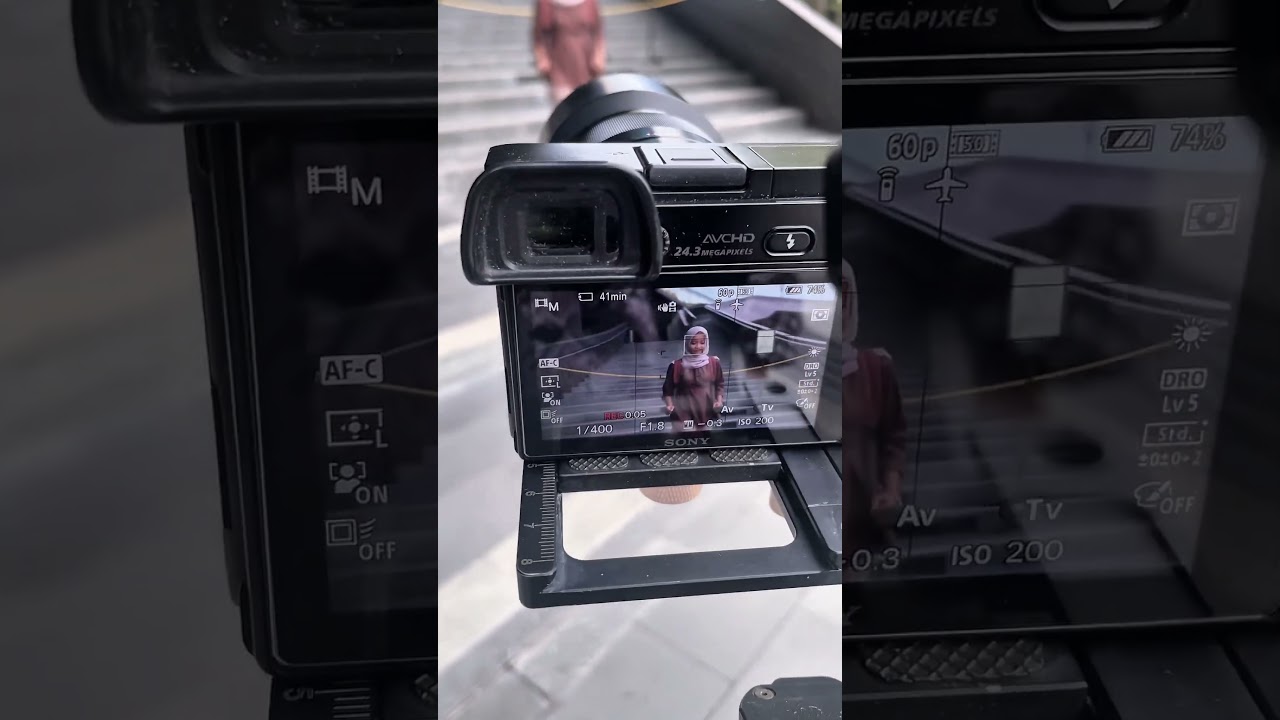 Cinematic Sony a6000 + E 50mm OSS F1.8