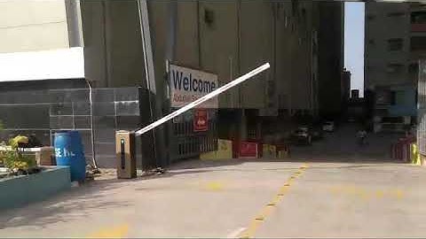 CLOTIX PARKING BARRIER INSTALL BY VWC KARACHI TEAM AT HYDERABAD1