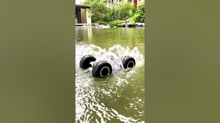 A remote-controlled car that can run in water, don't you like it？