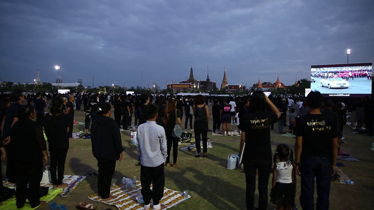 เคารพธงชาติที่สนามหลวง 59-10-23