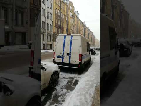 06.01.2022/ Вот такая обстановка в полдень у Консульства Казахстана в Санкт- Петербурге