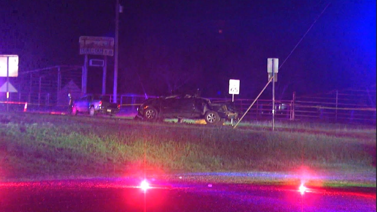 Woman ejected, killed in rollover crash in far East Bexar County - YouTube