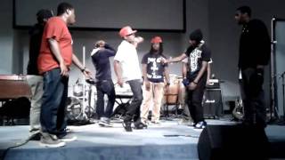Lil Thrillz Vs Proof Round 2 (Hits Battle).3gp