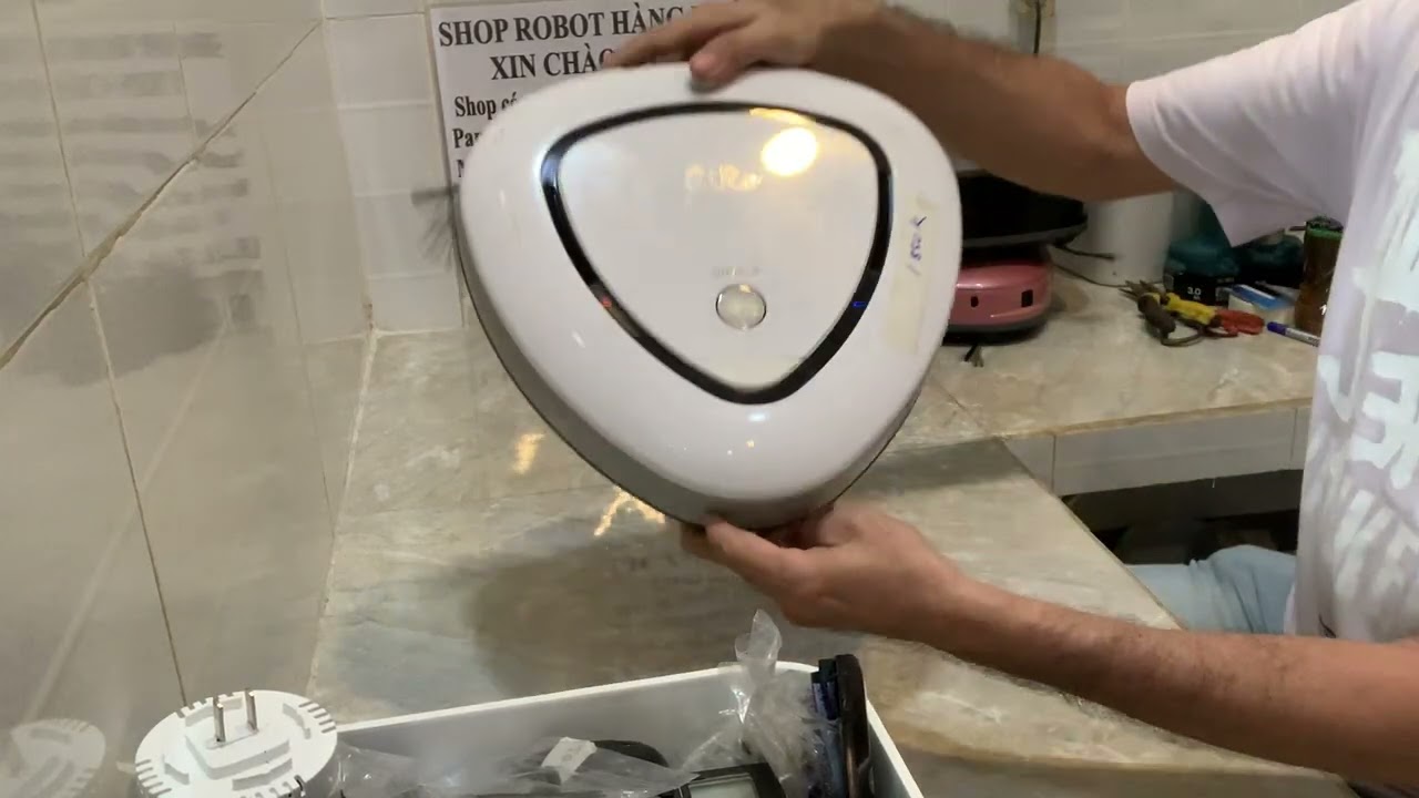 Báo giá linh kiện và máy Robot hút bụi Panasonic. Từ RS 1 đến RS 810