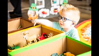 Elizabeth Delong School Art Night 2022 - Springville, Utah - [Audio Described]