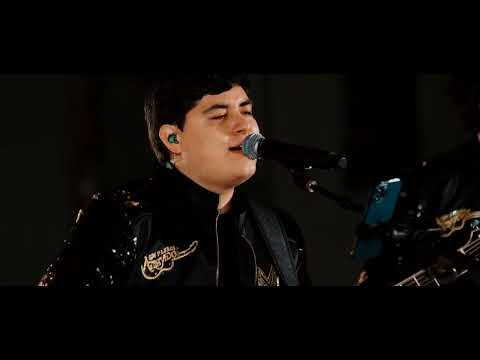 El Joven Bragado - Los Plebes Atrevidos (En Vivo)
