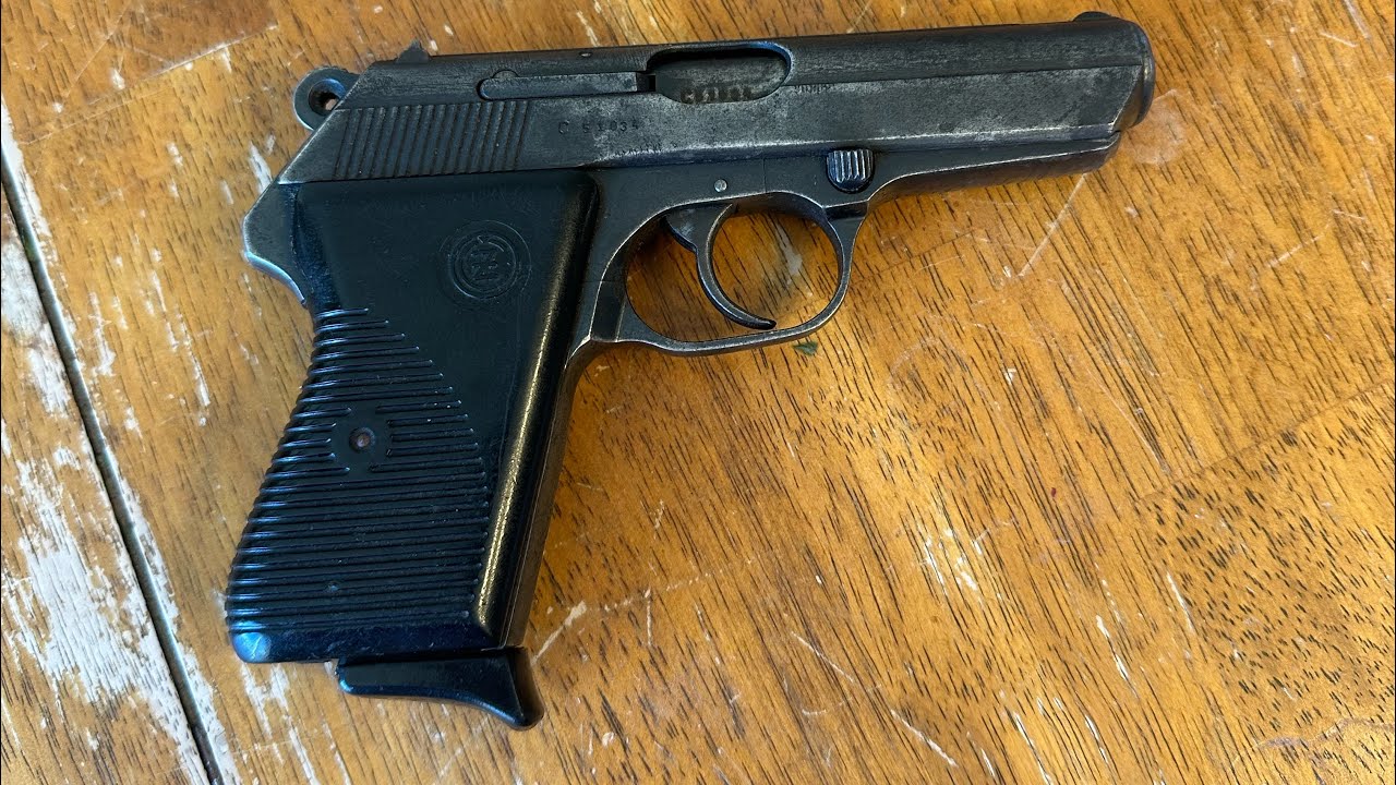 Обзор пистолета CZ 50 / Vz.50 из армейских запасов | Дешевый пистолет калибра .32 ACP времен холо...