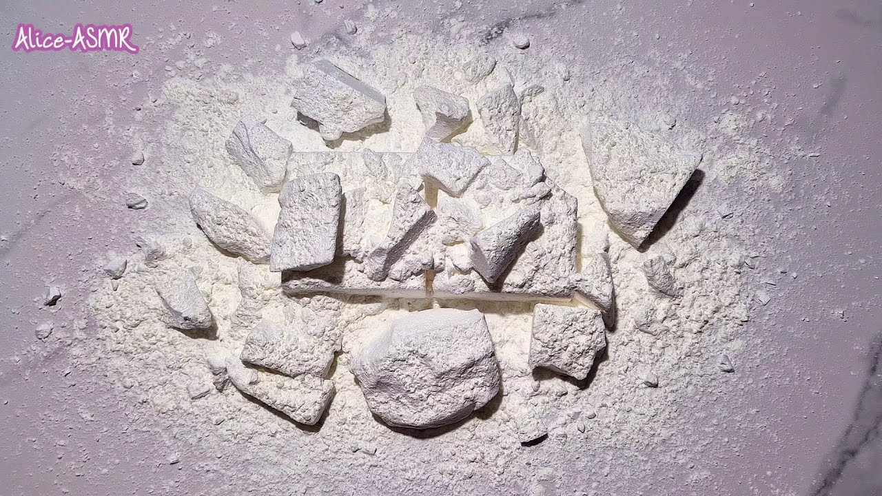 Cornstarch Topped Gym Chalk | Powder Play - YouTube