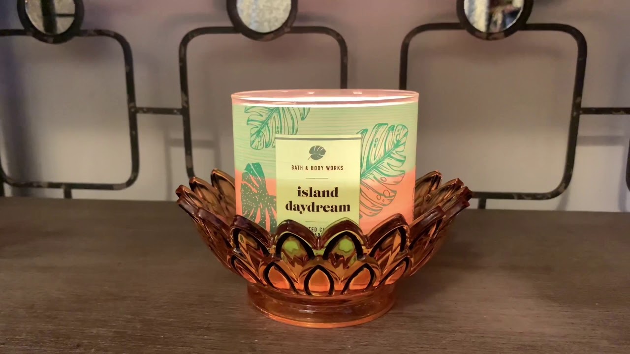 BATH AND BODY WORKS ISLAND DAYDREAM CANDLE REVIEW‼️ 🍍🍍
