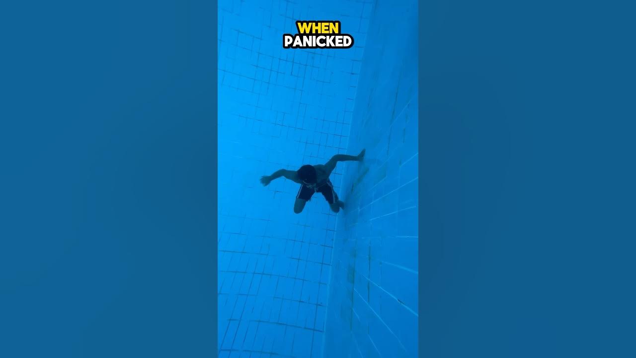 It won't be easy when you panicked 😱🤦♂️#shorts #swimming It won't be easy when you panicked 😱🤦♂️#shorts #swimming