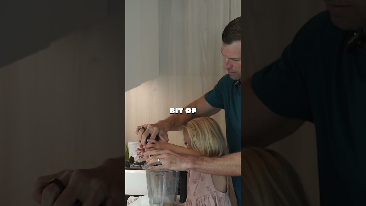 Here's a little BTS of how my 4-year-old daughter Arwyn and I make our delicious berry smoothie...