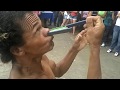 Artista de Rua: Faísca Capetinha Faz Loucuras com faca em Goiânia ◦ M1 SOCIAL TV  ◦