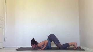 Yoga Asarı - Extended Puppy Pose & Uttana Shishosana